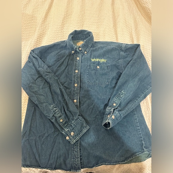 Wrangler Denim XS button down - Picture 1 of 1